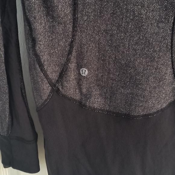 Lululemon Daily Practice Jacket Size 2 - Picture 7 of 8